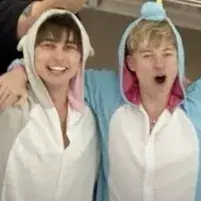 ShortGecko1751의 Sam and Colby