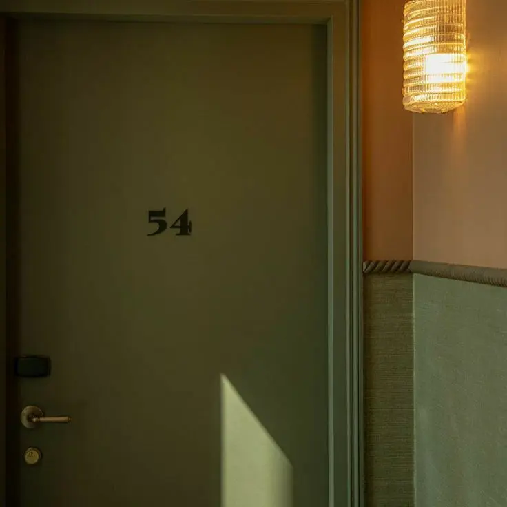 WornCrate6865의 お隣さんがまさかの…