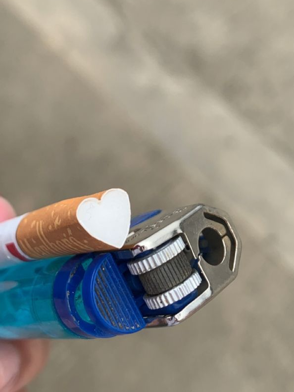 🚭 대표 이미지