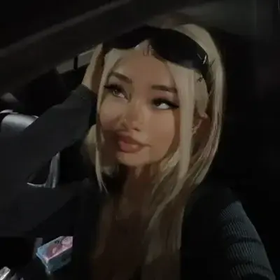 RancidZebra2050의 Isabela