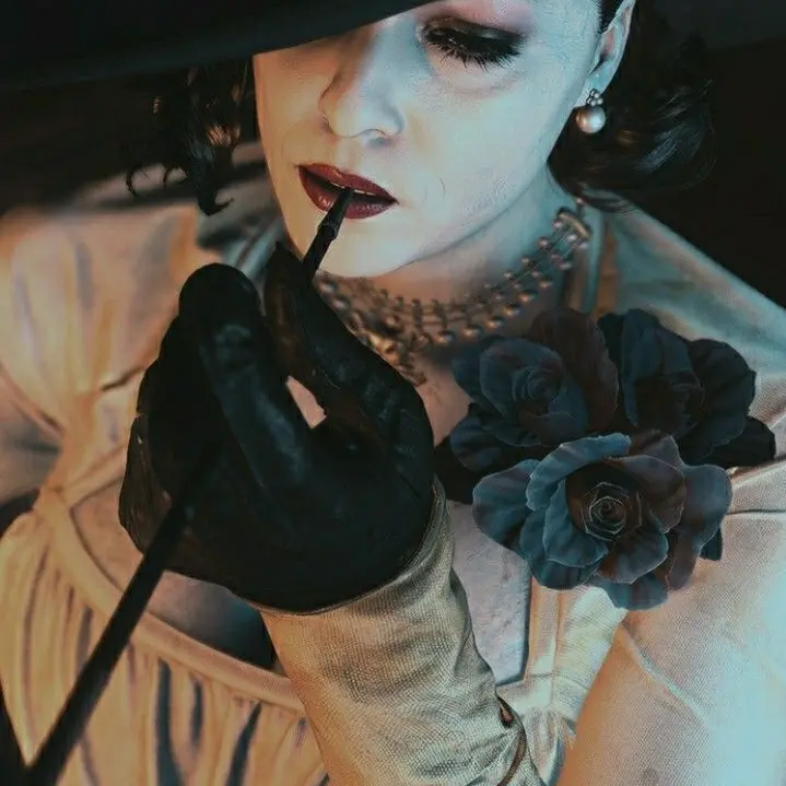 Xoxoxoxoxoxox0의 Lady Dimitrescu