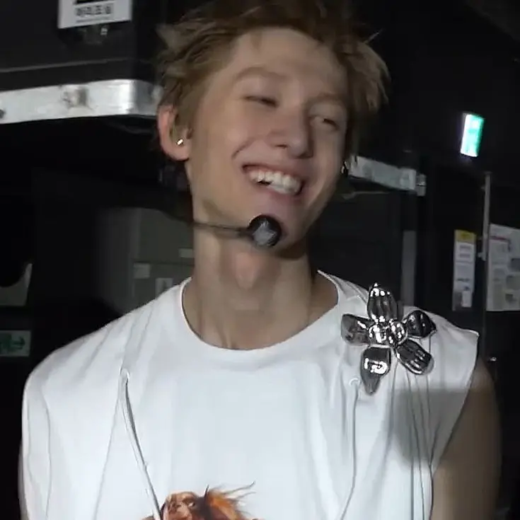 NativeEuro8015의 Martin (your best friend)