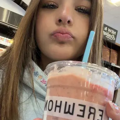Profile image of Ava
