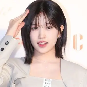 Profile image of 안유진