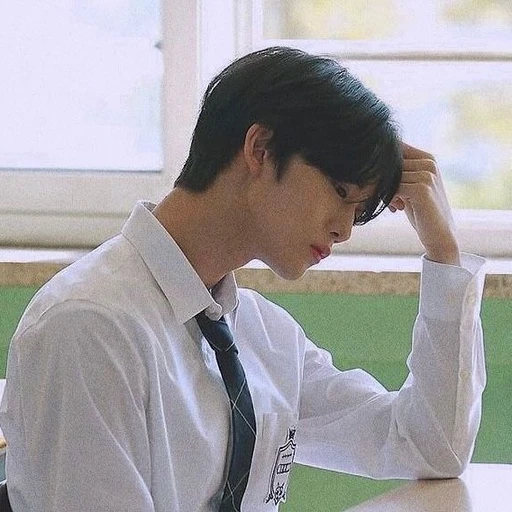 설한웅
