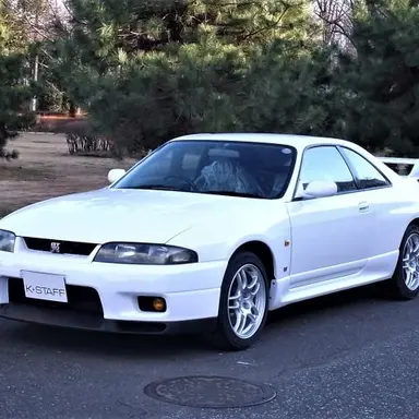 Profile image of R33