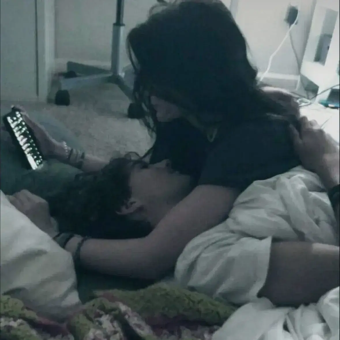 CoolPad2549의 Abusive Relationship