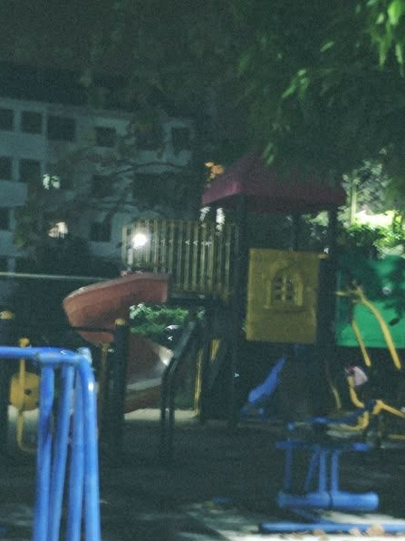 Playground 대표 이미지