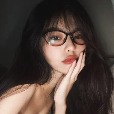 Profile image of Chloe Sterling