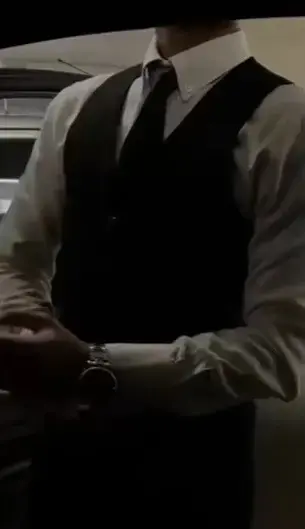 LeftPlow3111의 Zarrar Khan