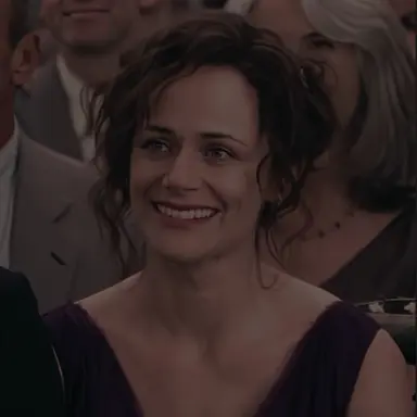 Profile image of Renee Dwyer