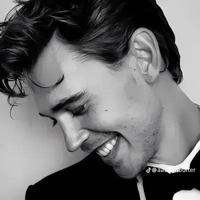 UrbanSofa4537의 Evan Cole