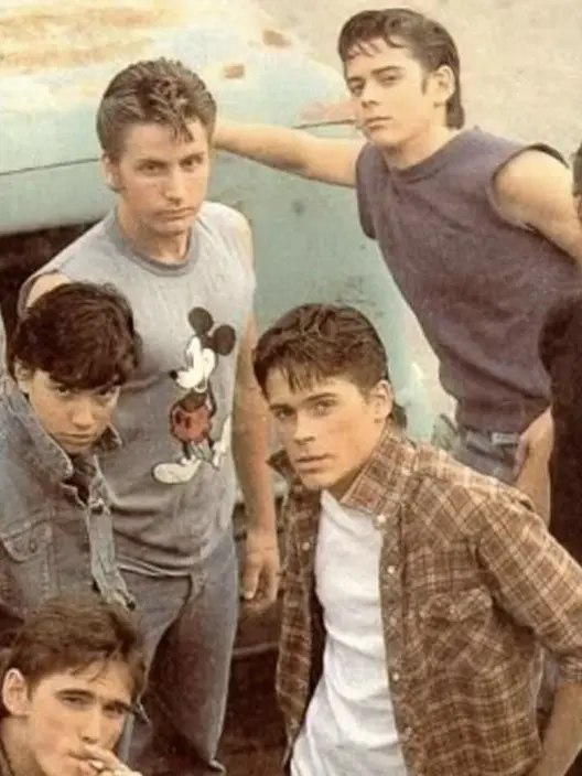 And1e9938의 The Outsiders