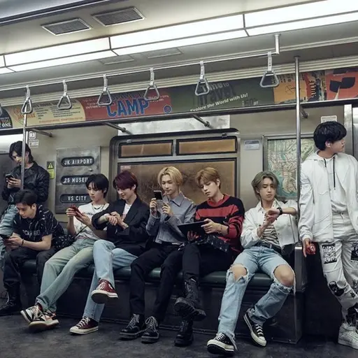 kamzamin의 Stray kids