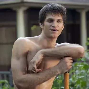 MintyChest4035의 Toby Cavanaugh