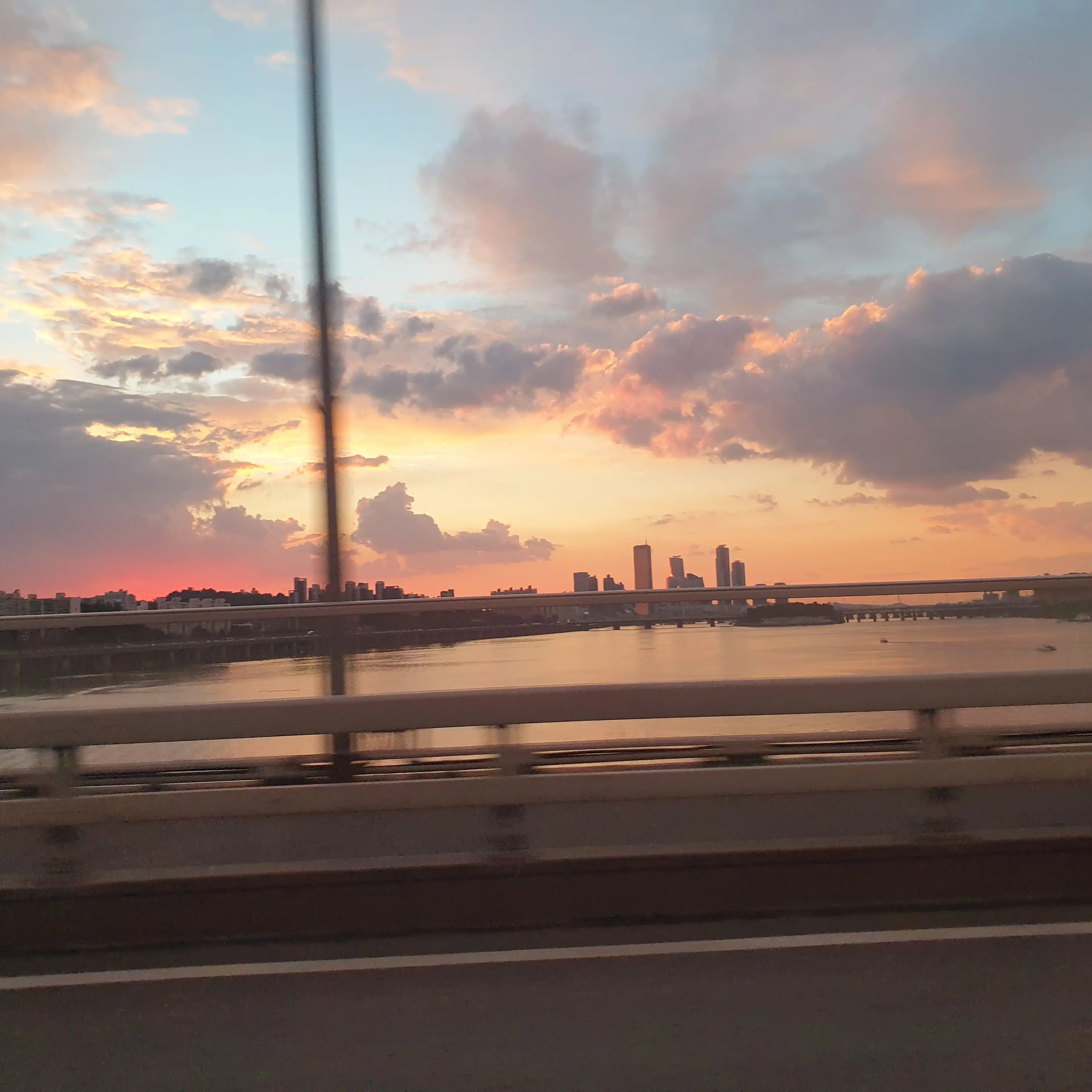 Lukodayo의 괴짜 빌런을 만나버렸다