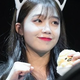 정은지