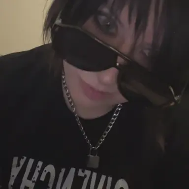 Profile image of Elliott Nicole