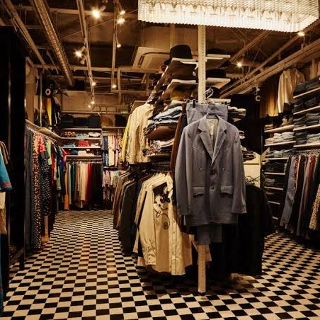 最先端の服屋