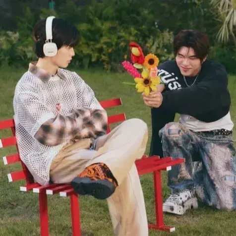 QuirkyMoss3475의 Lian-ChaiLian-Anan