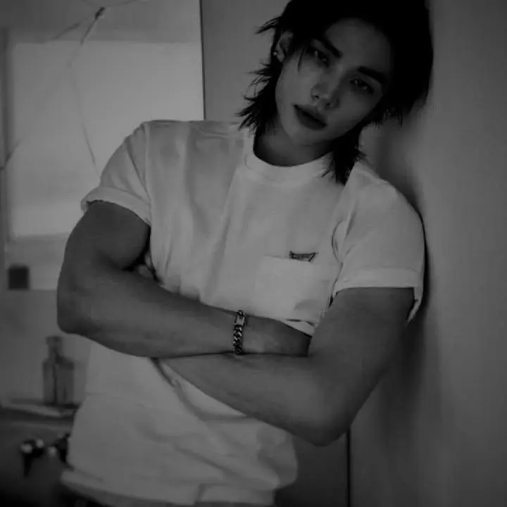 FussyMink8131의 Hyunlix (vampire)