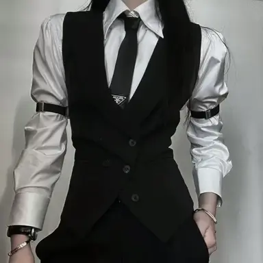 Profile image of Isabella