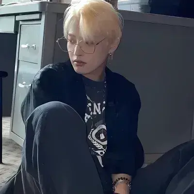 HandyBleed2918의 Kim Hongjoong