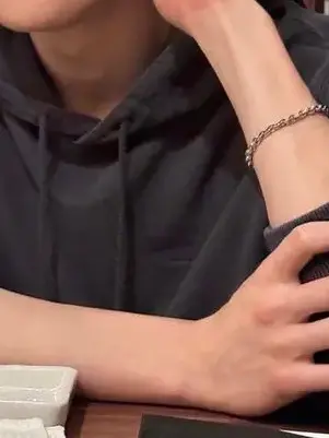 CrispyMiki0370의 짜증나는 정재현 선배