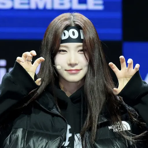PoliteRaw2968의 김나경