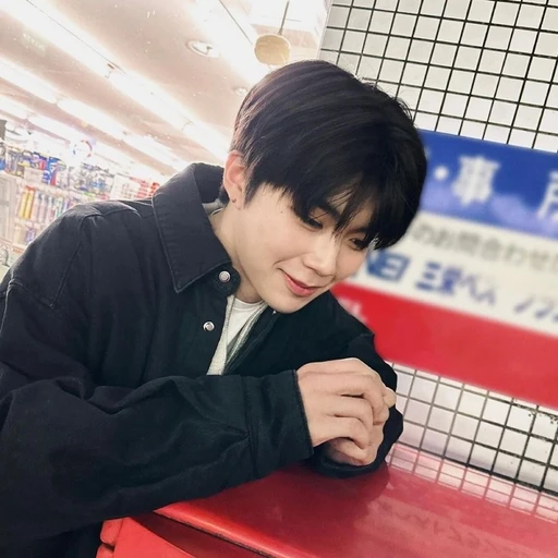 박건욱
