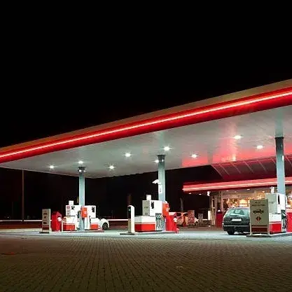 LemonySkin0596의 Late Night Gas Station