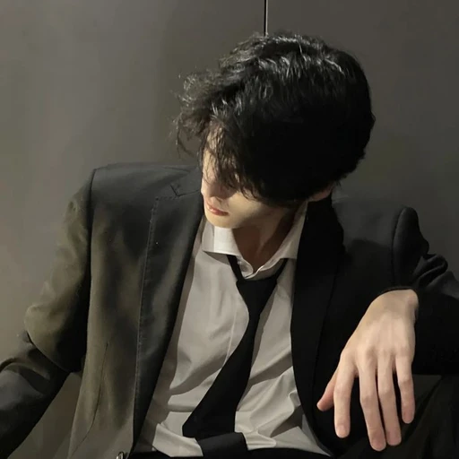 어느날 이름이 새겨졌다