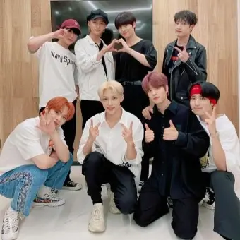 ESTPIDOL의 스트레이키즈 오빠들