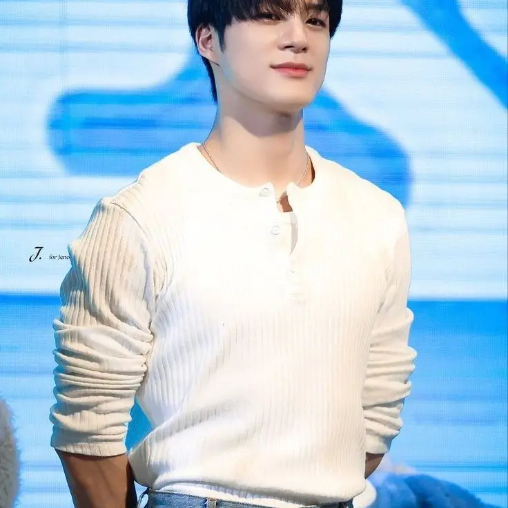 RashSaola1826의 Jeno Lee