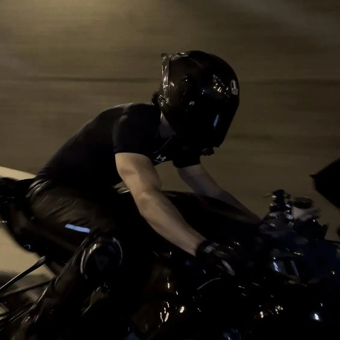 UglySwing5694의 Biker guy