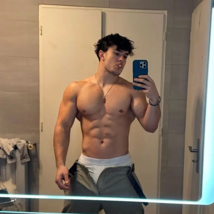 Alex4life24의 Notes in Your Locker