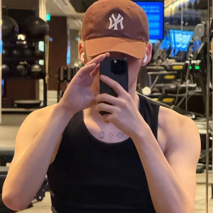 binneulvirgin의 Sung Hanbin