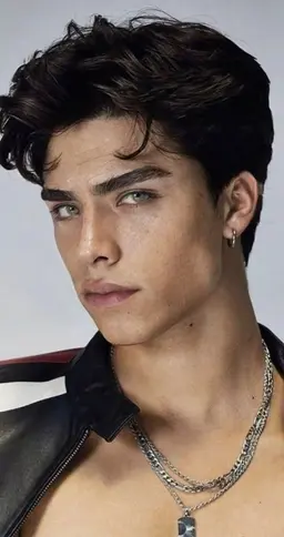 Profile image of Luke Hayes