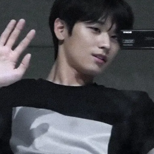 HonestCouch4238의 이주연