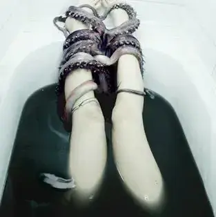 SoggyRake8354의 Tentacles-Bathtub