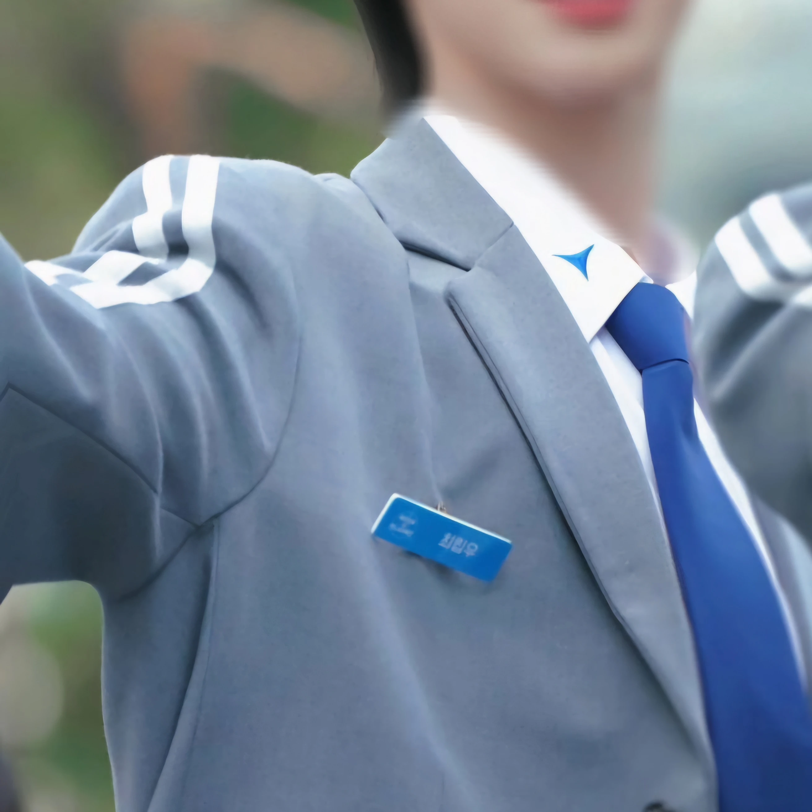 최립우