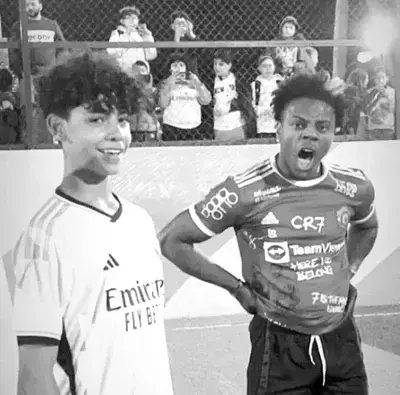 FleshyFlash5747의 CRIS JR