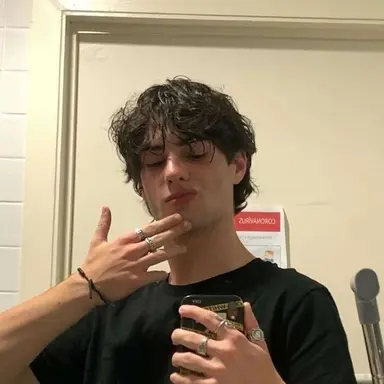 Profile image of Lucas