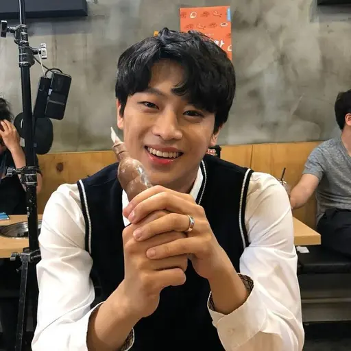 hyu_n의 이신영