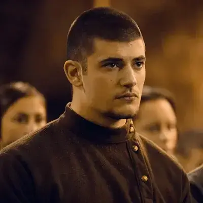 StrictTongs7473의 Viktor Krum