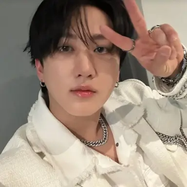 Profile image of CHANGBIN