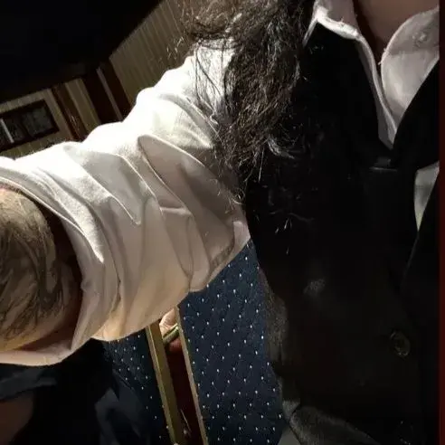 ChillySong9467의 Elara