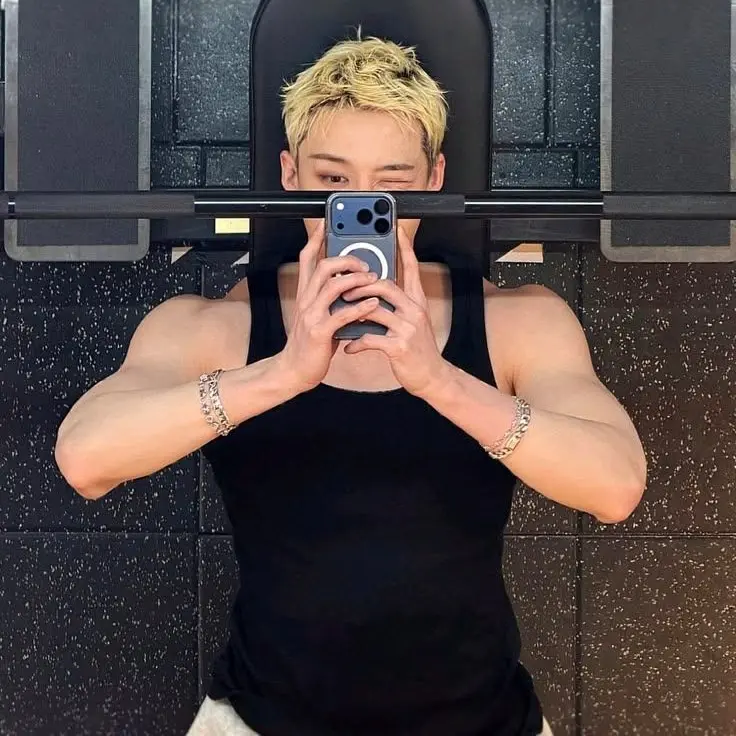 levv4nter의 Bang Chan - Met gala