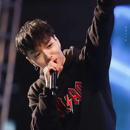 사이먼도미닉