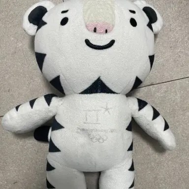 Profile image of 힌색 곰돌이